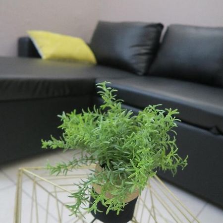 Appartement RDC, patio Tourbes Extérieur photo